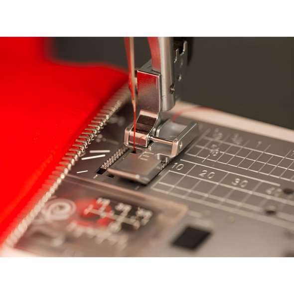 Elna eXperience 530 Computer Nähmaschine