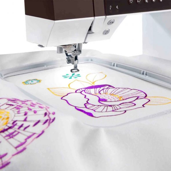 Pfaff creative ambition 640 Näh- und Stickmaschine