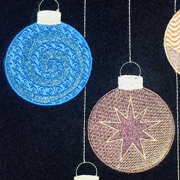 Nähwelt Flach Stickmuster USB "Weihnachtskugeln" (16 Applikations-Motive)