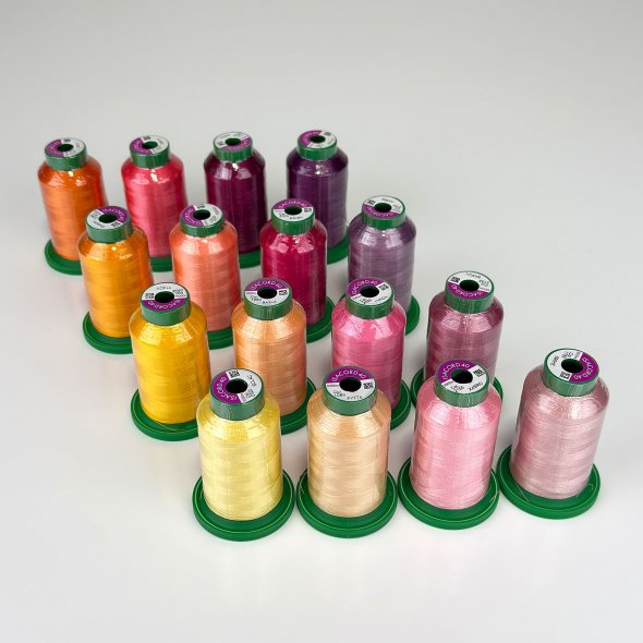 Amann Mettler Garndose Isacord (Farbe gelb, orange, pink, lila / 1000 m / 16 Konen / Stickgarn)