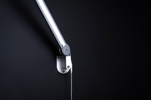Daylight 2-in-1 Wand- und Tischhalterung