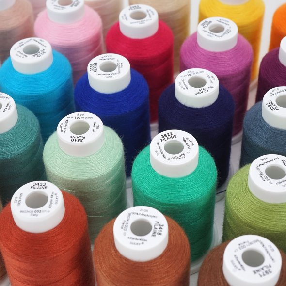 Gunold Sulky Filaine mit Acryl-Garnbox (400 m / 30 Farben) Näh-, Overlock-, Stick- und Quiltgarn