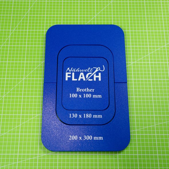 Erweiterung Unterlage für Brother Stickrahmen auf 200x300 mm (blau)