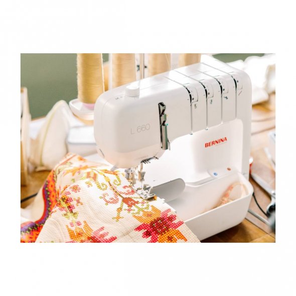 Bernina L660 4-Faden Overlock