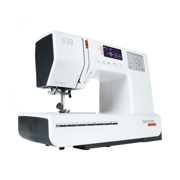 Bernette 38 Nutzstich Nähmaschine + Bundle