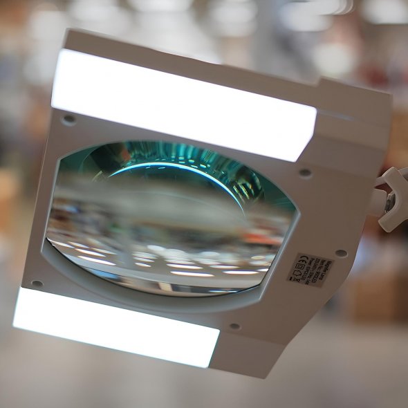 Semplix LED Lupen-Tischlampe 3D weiß (Linse 189 x 157 mm/ Tischklemme)