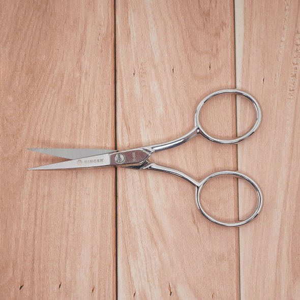 Singer Stickschere gebogen (11,4  cm/ 4,5")