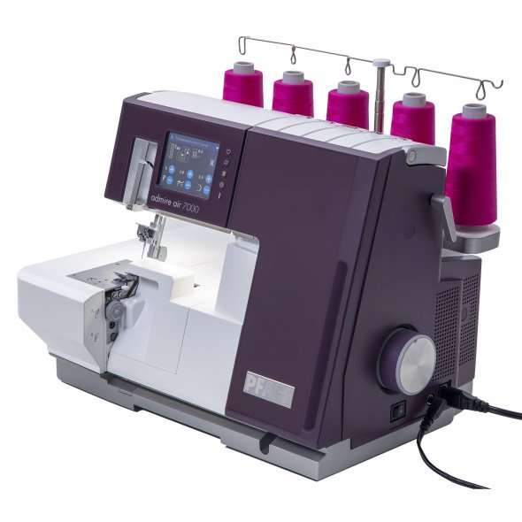 Pfaff admire air 7000 Coverlock mit Lufteinfädelung