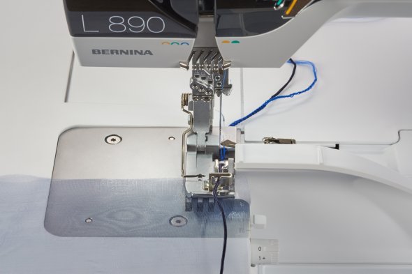 Bernina Nr. C17 Schnureinnähfuß für L 890 Overlock