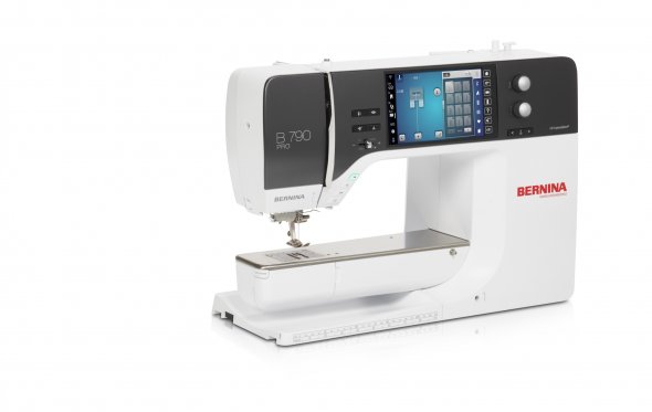 Bernina 790 PRO mit Stickmodul SDT Gebrauchtmodell