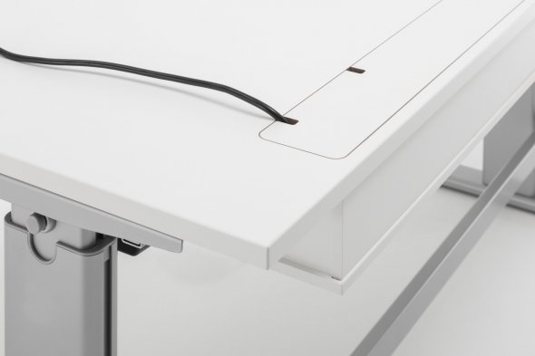 E-TABLE X-office Schreibtisch Homeoffice Kabelöffn./ höhenverst. 60.17.11
