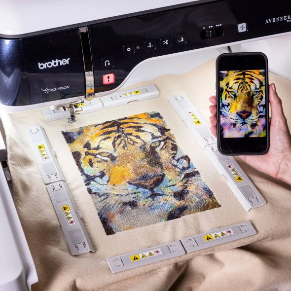 Brother Aveneer EV1 Näh-, Quilt- und Stickmaschine
