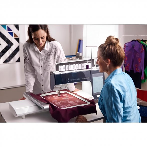Pfaff® Creative Performance™ 950 - Näh- und Stickmaschinenkombination