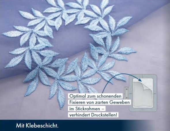 Pfaff Aqua Magic Plus Stabilizer (38,1 x 914 cm / wasserlösliches Stickvlies mit Klebeschicht)