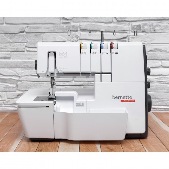 Bernette 64 Airlock 4 Faden Overlock mit Lufteinfädelung