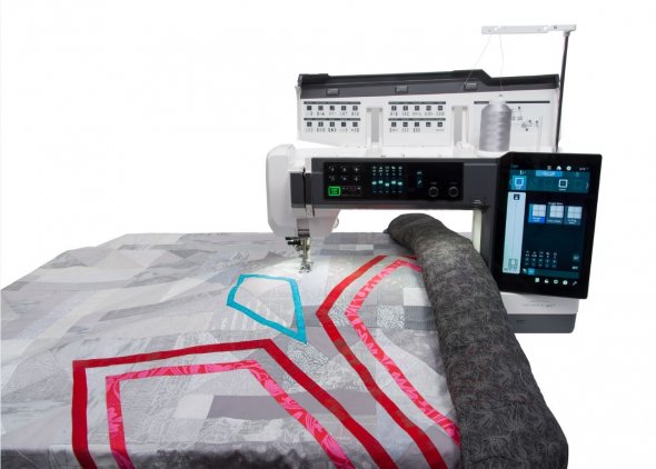 JANOME Continental M17 Große Näh- und Stickmaschine mit Stickmodul