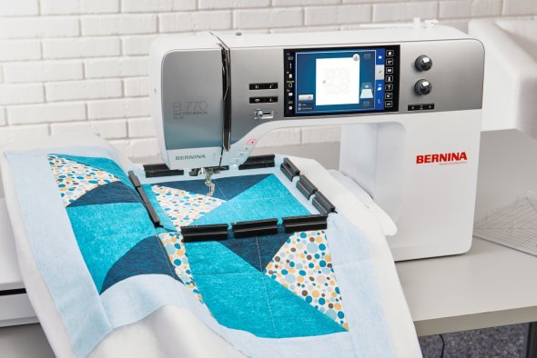 Bernina Stickrahmen Klemmrahmen mittel (medium) für 7er/ 8er-Serie + B 990