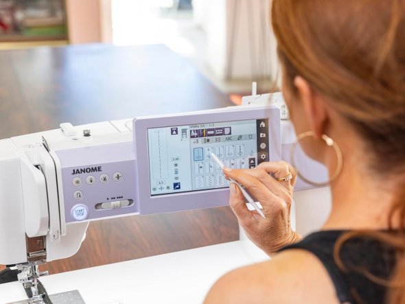 Janome Continental M6 Professional - Näh- und Quiltmaschine