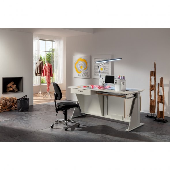 MULTI great Arbeitstisch mit Lift (höhenverstellbar) 40.17