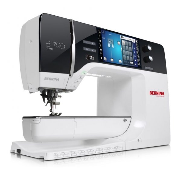 Bernina 790 PLUS gebrauchte Näh- und Stickmaschine