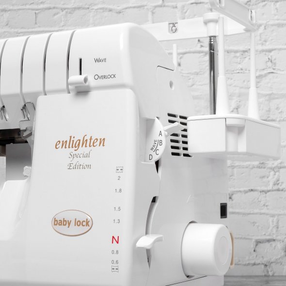 Baby Lock enlighten SE Overlock
