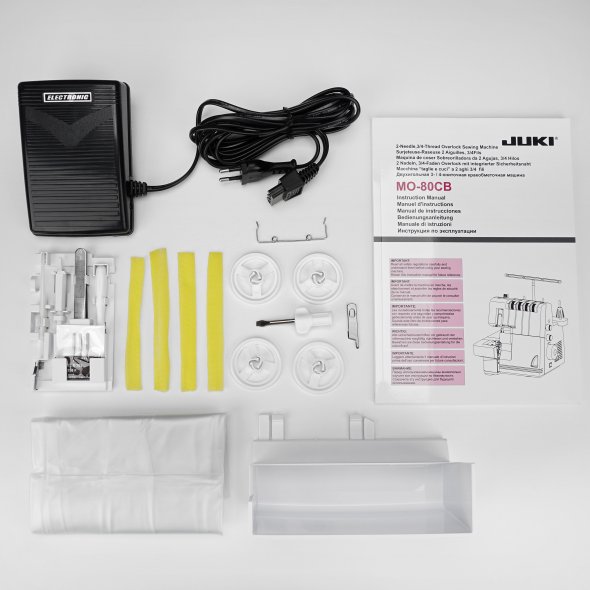 Juki MO-80CB 2/4/3 Faden Overlock + Bundle
