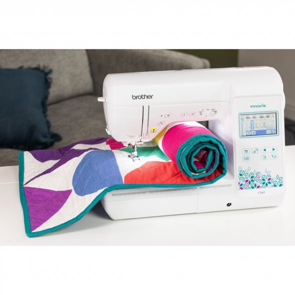 Brother Innov-is F560 Näh- und Quiltmaschine