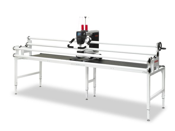 Bernina Q 20 Langarm Quiltmaschine mit 10 Fuß Studio Quiltrahmen