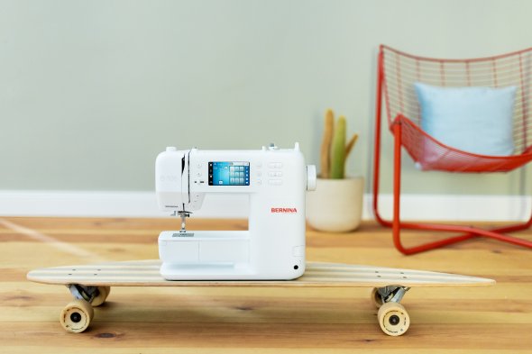 Bernina 335 Computer Nähmaschine NEUE 3er Serie