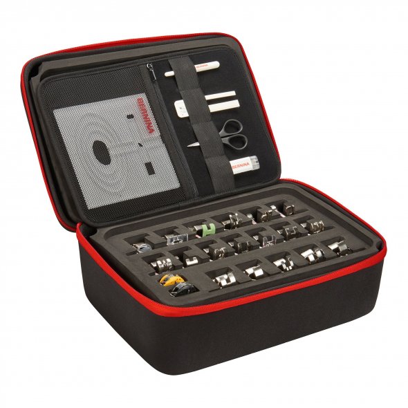 Bernina Zubehörkoffer (ohne Zubehör/ 3 Einsätze/ 33 x 15 x 25 cm/ schwarz)
