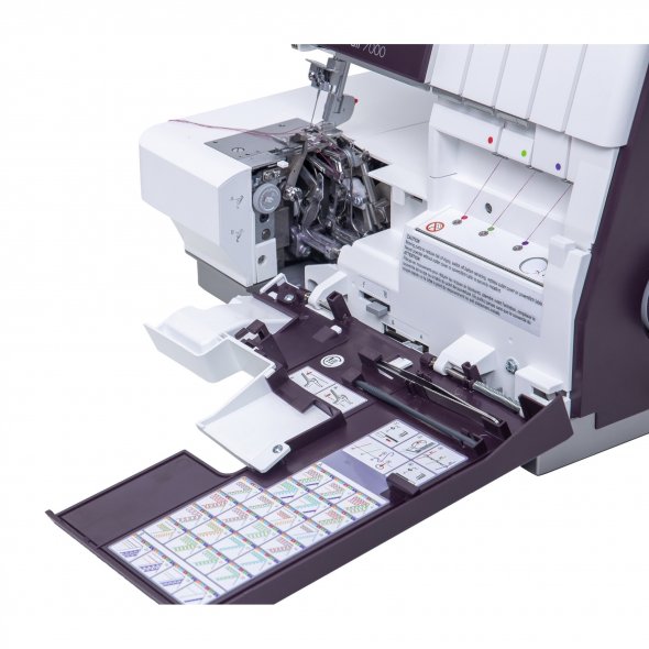 Pfaff admire air 7000 Coverlock mit Lufteinfädelung