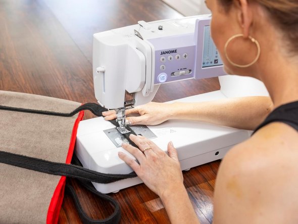 Janome Continental M6 Professional - Näh- und Quiltmaschine
