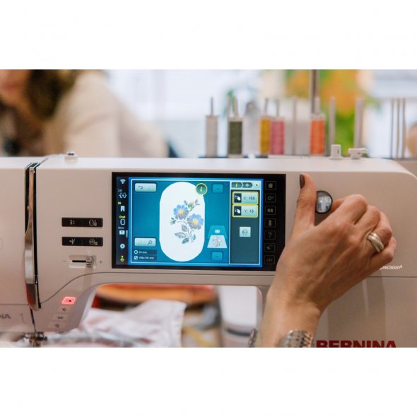 Bernina 700 PRO Stickmaschine - ohne Stickmodul