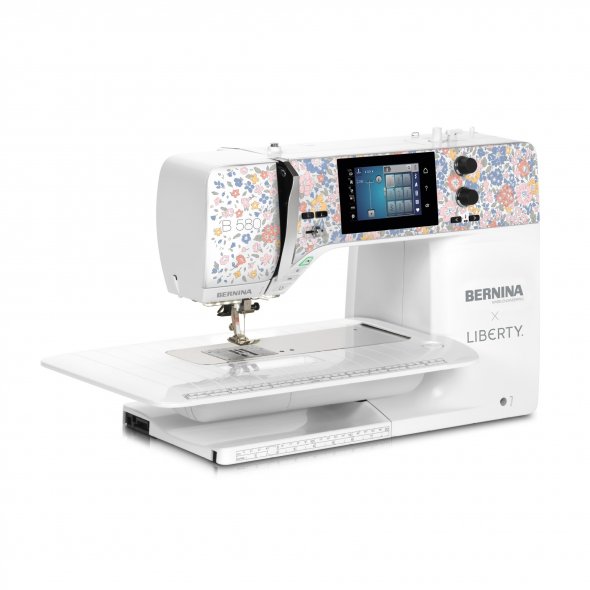 Bernina 580 LIBERTY EDITION Nähmaschine mit Stickmodul und Trolley-Set