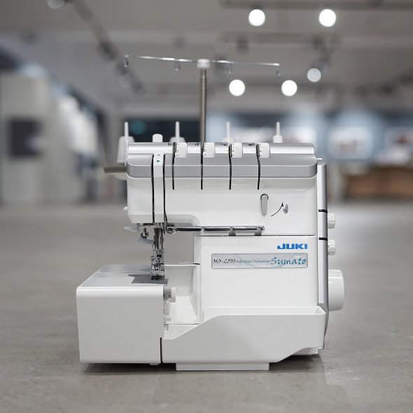 Juki MO-2500 Sumato 4/3/2 Faden Overlock mit Lufteinfädelung