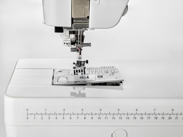 Elna eXcellence 792PRO Computer-Nähmaschine