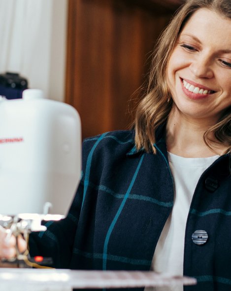 Bernina 335 Computer Nähmaschine NEUE 3er Serie