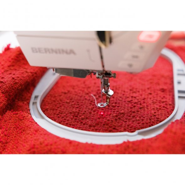 Bernina 700 PRO Stickmaschine - ohne Stickmodul