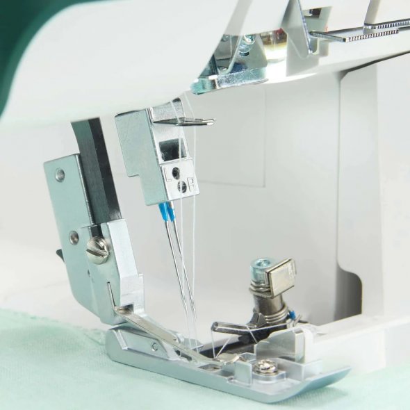 Pfaff Admire 3000 4 Faden Overlock