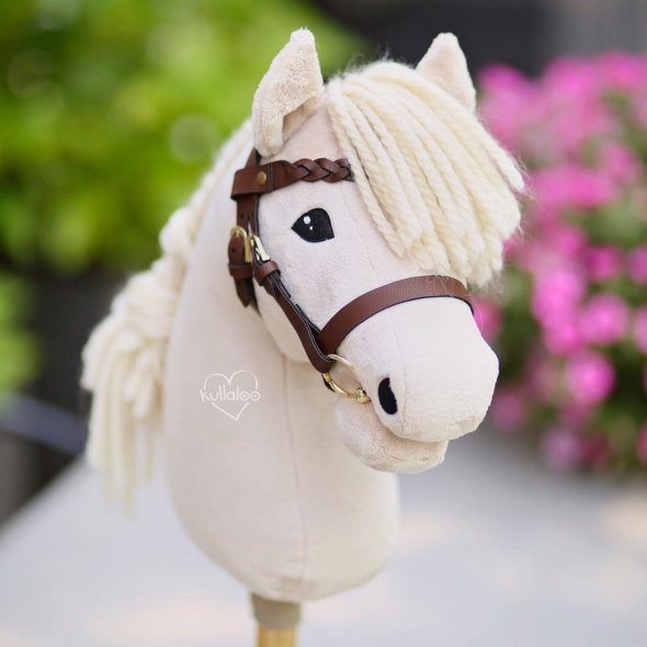 Kullaloo Hobby Horse Trense Material-Set gold mit braunem Leder